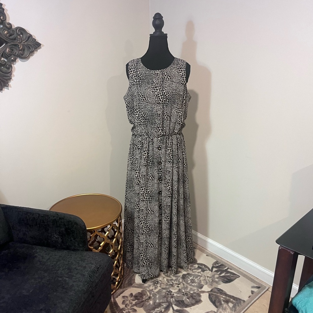 Vintage Animal Print Button-Up Dress